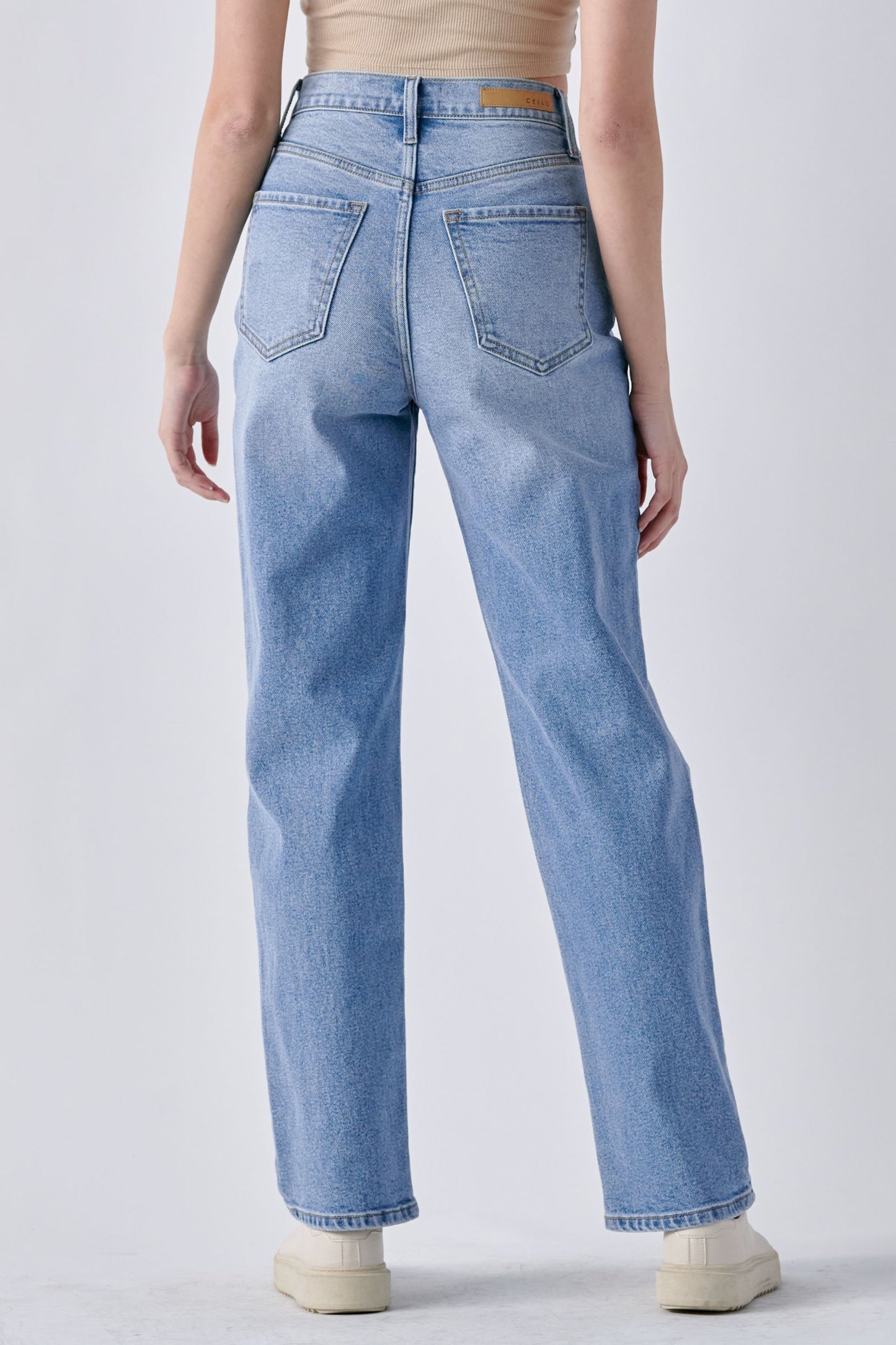Neveah Jeans